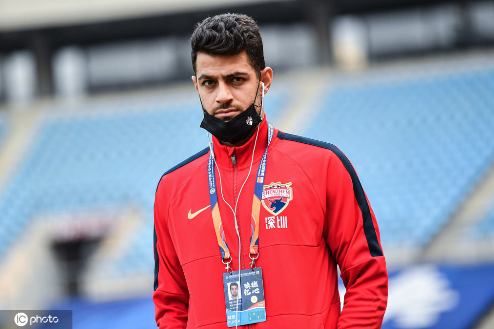 转会期中超焦点战,犹他爵士临场应变,质疑声仍在,高层口径保持一致 转会期中超焦点战,犹他爵士临场应变,质疑声仍在,高层口径保持一致